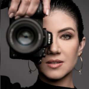 Ana-Zago-1-300x300 Concurso de coleções premiada de Fotografia de Família - Segundo Round