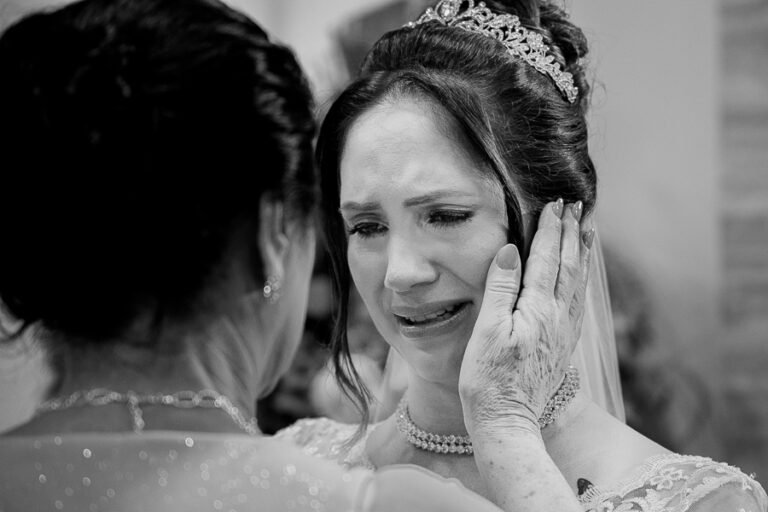 colecao_casamentos_BeatrizeElieltonFotografadoporMarcosLuvizeto-14-768x512 Resultados - Concursos de coleções de fotografia de casamento e pré casamentos - Premiadas - primeiro round - 2025