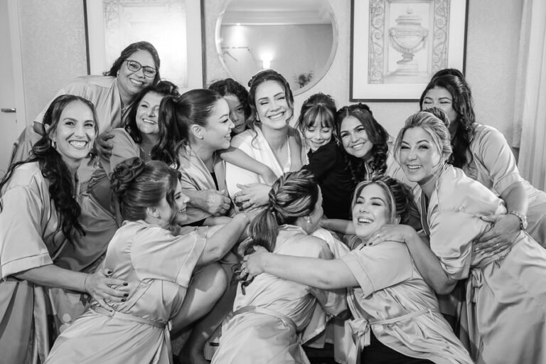 colecao_casamentos_BeatrizeElieltonFotografadoporMarcosLuvizeto-20-768x512 Resultados - Concursos de coleções de fotografia de casamento e pré casamentos - Premiadas - primeiro round - 2025