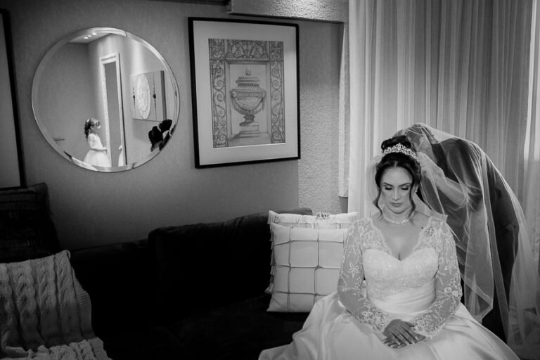 colecao_casamentos_BeatrizeElieltonFotografadoporMarcosLuvizeto-3-768x512 Resultados - Concursos de coleções de fotografia de casamento e pré casamentos - Premiadas - primeiro round - 2025
