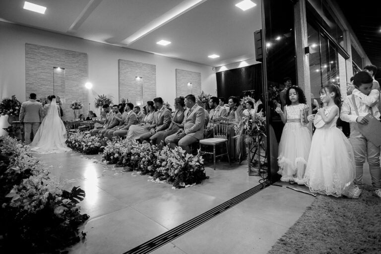colecao_casamentos_BeatrizeElieltonFotografadoporMarcosLuvizeto-6-768x512 Resultados - Concursos de coleções de fotografia de casamento e pré casamentos - Premiadas - primeiro round - 2025
