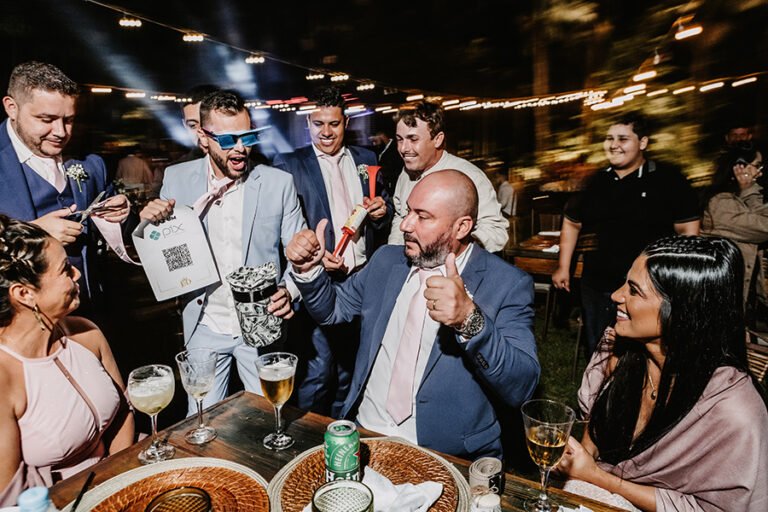 colecao_casamentos_JulieneeDiogo-Foto-MarcosLuvizeto-15-768x512 Resultados - Concursos de coleções de fotografia de casamento e pré casamentos - Premiadas - primeiro round - 2025