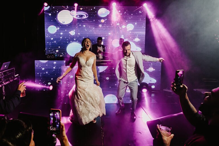 colecao_casamentos_JulieneeDiogo-Foto-MarcosLuvizeto-19-768x512 Resultados - Concursos de coleções de fotografia de casamento e pré casamentos - Premiadas - primeiro round - 2025