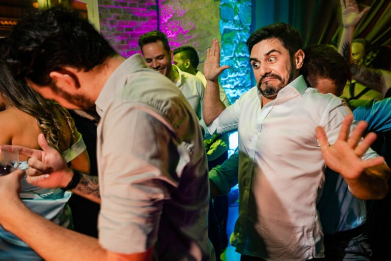 colecao_casamentos_daiane_e_luiz_fotografado_por_mateus_scheibel-14-768x512 Resultados - Concursos de coleções de fotografia de casamento e pré casamentos - Premiadas - primeiro round - 2025
