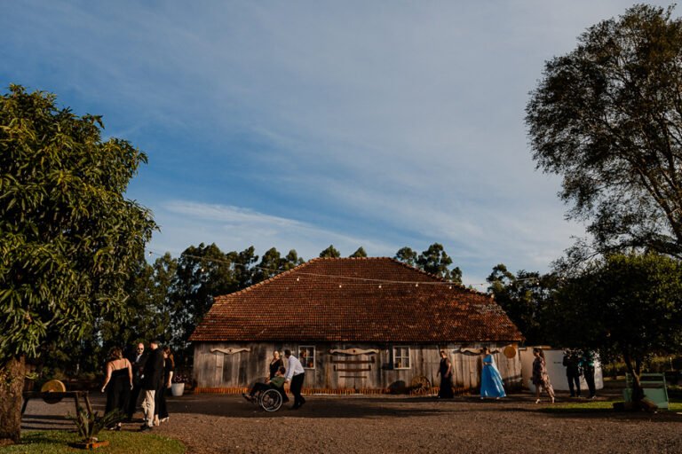 colecao_casamentos_giovana_e_redes_fotografado_por_mateus_scheibel-3-768x512 Resultados - Concursos de coleções de fotografia de casamento e pré casamentos - Premiadas - primeiro round - 2025