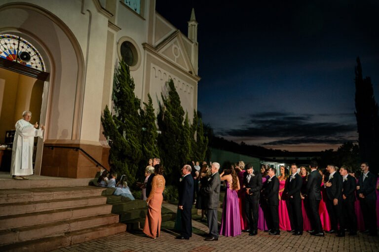 colecao_casamentos_leticia_e_rangel_fotografado_por_mateus_scheibel-2-768x511 Resultados - Concursos de coleções de fotografia de casamento e pré casamentos - Premiadas - primeiro round - 2025