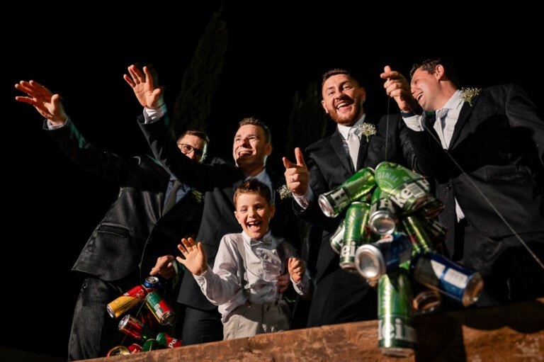 colecao_casamentos_leticia_e_rangel_fotografado_por_mateus_scheibel-7-768x511 Resultados - Concursos de coleções de fotografia de casamento e pré casamentos - Premiadas - primeiro round - 2025