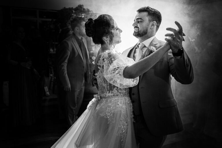 colecao_casamentos_tailine_e_gabriel_fotografado_por_mateus_scheibel-12-768x511 Resultados - Concursos de coleções de fotografia de casamento e pré casamentos - Premiadas - primeiro round - 2025
