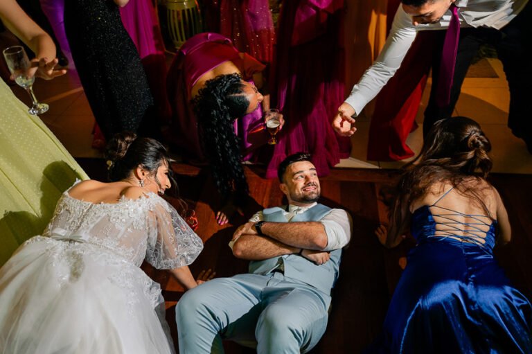 colecao_casamentos_tailine_e_gabriel_fotografado_por_mateus_scheibel-16-768x511 Resultados - Concursos de coleções de fotografia de casamento e pré casamentos - Premiadas - primeiro round - 2025