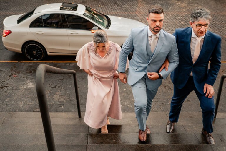 colecao_casamentos_tailine_e_gabriel_fotografado_por_mateus_scheibel-5-768x511 Resultados - Concursos de coleções de fotografia de casamento e pré casamentos - Premiadas - primeiro round - 2025