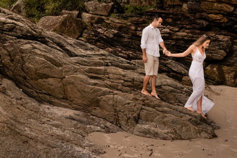 colecao_ensaios_paola_e_joao_fotografado_por_mateus_scheibel-4-768x513 Resultados - Concursos de coleções de fotografia de casamento e pré casamentos - Premiadas - primeiro round - 2025