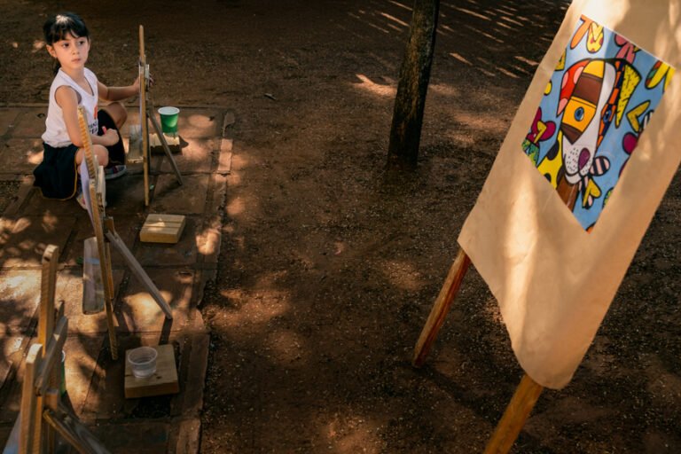 colecao_familia_Clara_fotografada_por_Estelle_Gautier_17-768x512 Resultados - concurso de coleções - Premiada de Familia e Festa Infantil - Primeiro Round 2025