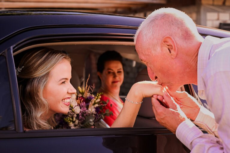 colecao_casamentoseensaio_BRUNAWELISON_05-768x512 Resultados - Concursos de coleções de fotografia de casamento e pré casamentos - Premiadas - terceiro round - 2025