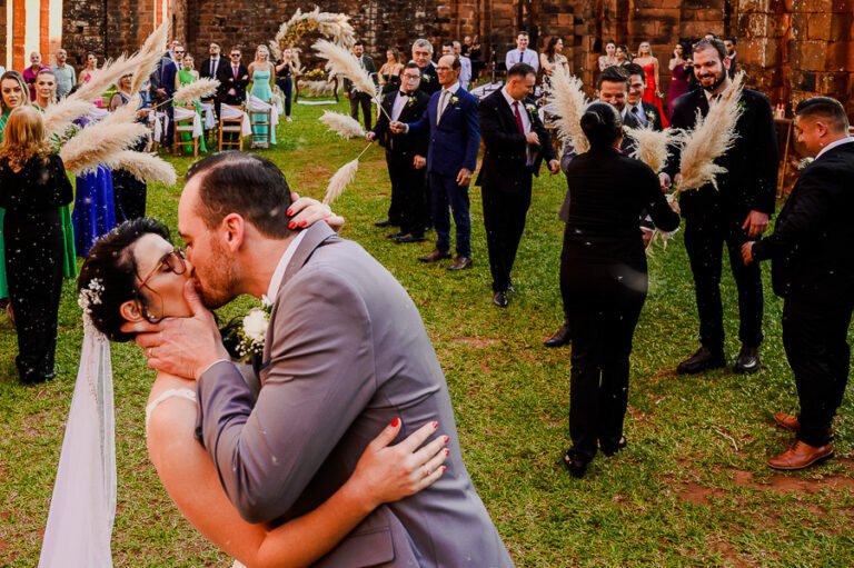 colecao_casamentoseensaio_VANESSARICARDO_12-768x511 Resultados - Concursos de coleções de fotografia de casamento e pré casamentos - Premiadas - terceiro round - 2025
