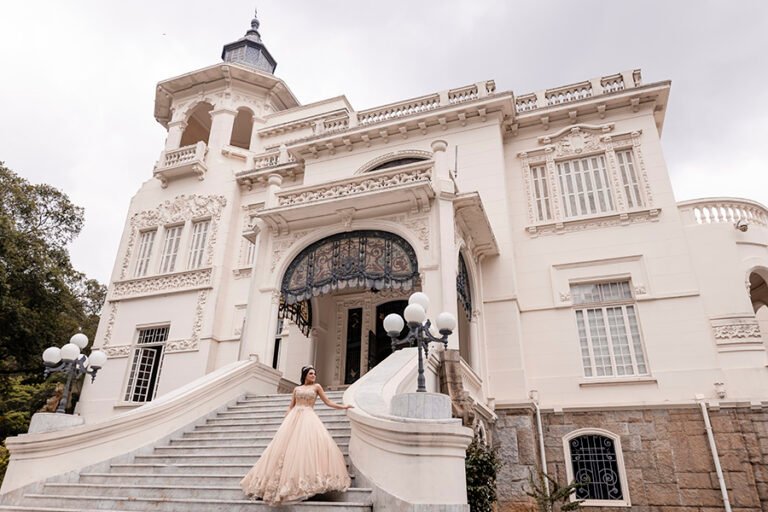 colecaodebutantes_DEB-LIVIA-14-768x512 Resultados - Concursos de coleções - Fotografia de Debutantes - Premiadas - segundo - 2025