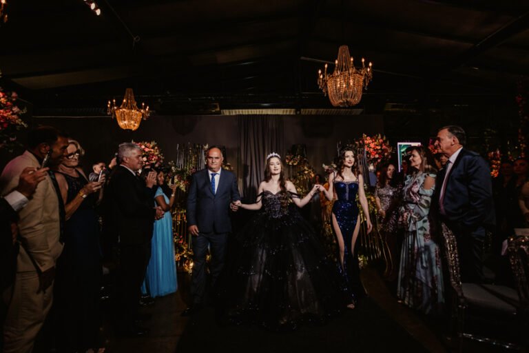 colecaodebutantes_Isa-xv-anos-colecao-5-768x512 Resultados - Concursos de coleções - Fotografia de Debutantes - Premiadas - segundo - 2025