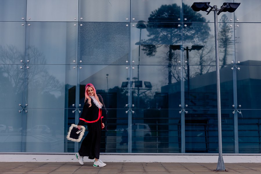 Banner de Débora Muller
