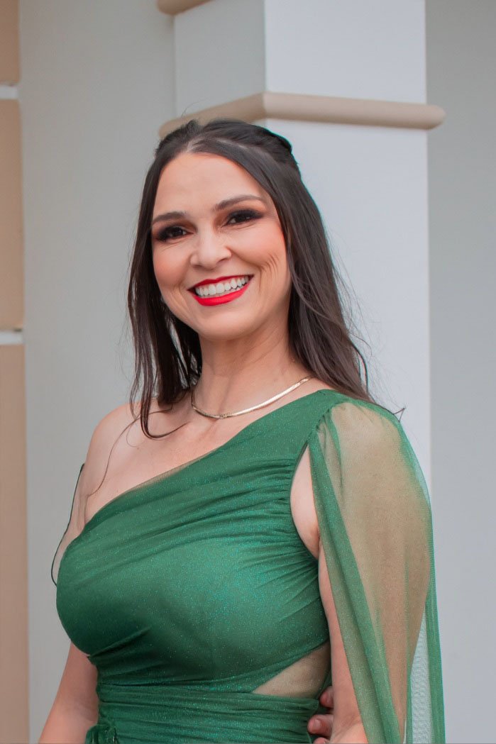 Foto de                                                                                                                                                                                                                                                                                                                                                                                                                                                                                                                                                                                                                                                                                                                                                                                                                                                                                                         elisa